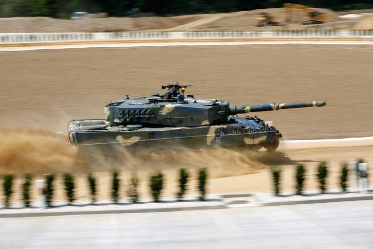 Rheinmetall - Munitionsfabrik und Schützenpanzerwerk / Rheinmetall - Ammunition factory and armored personnel carrier factory