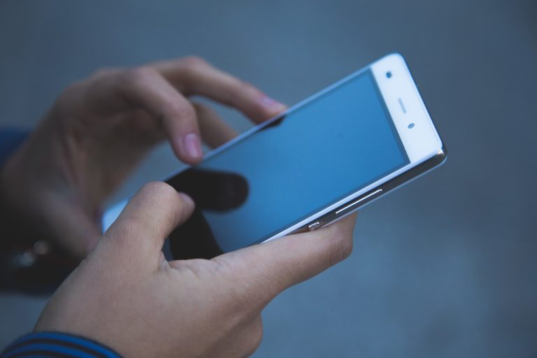 Magyar Telekom: Hilfe durch Kontakthaltung