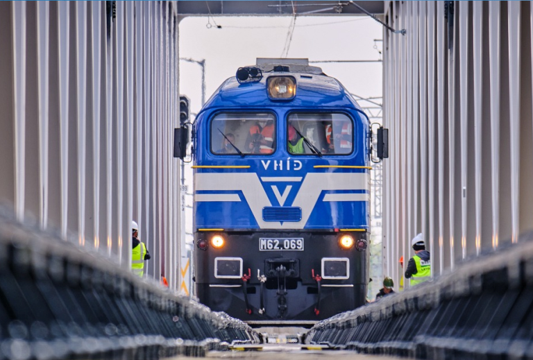 V-Híd Zrt.-AZD Praha gründeten Joint Venture / V-Híd Zrt. and AZD Praha established joint venture