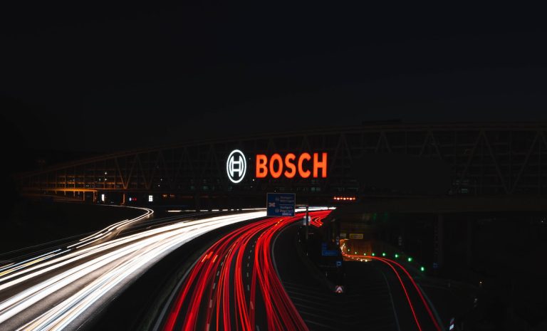 Robert Bosch Power Tool - Zwei Großprojekte in Miskolc / Robert Bosch Power Tool - Two major projects in Miskolc