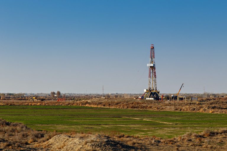 Erdgaslagerstätte bei Sarkad / Natural gas deposit near Sarkad