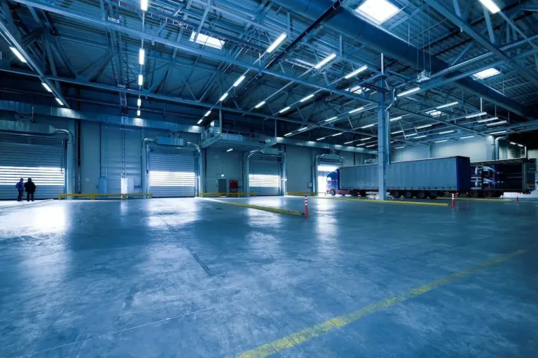 Intelligentes Lagerhaus für Magna / Intelligent warehouse for Magna