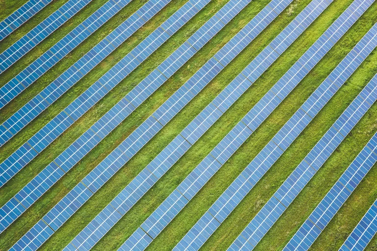 BMW-Werk Debrecen - Größter Solarpark des Landes / BMW plant Debrecen - Largest solar park in Hungary
