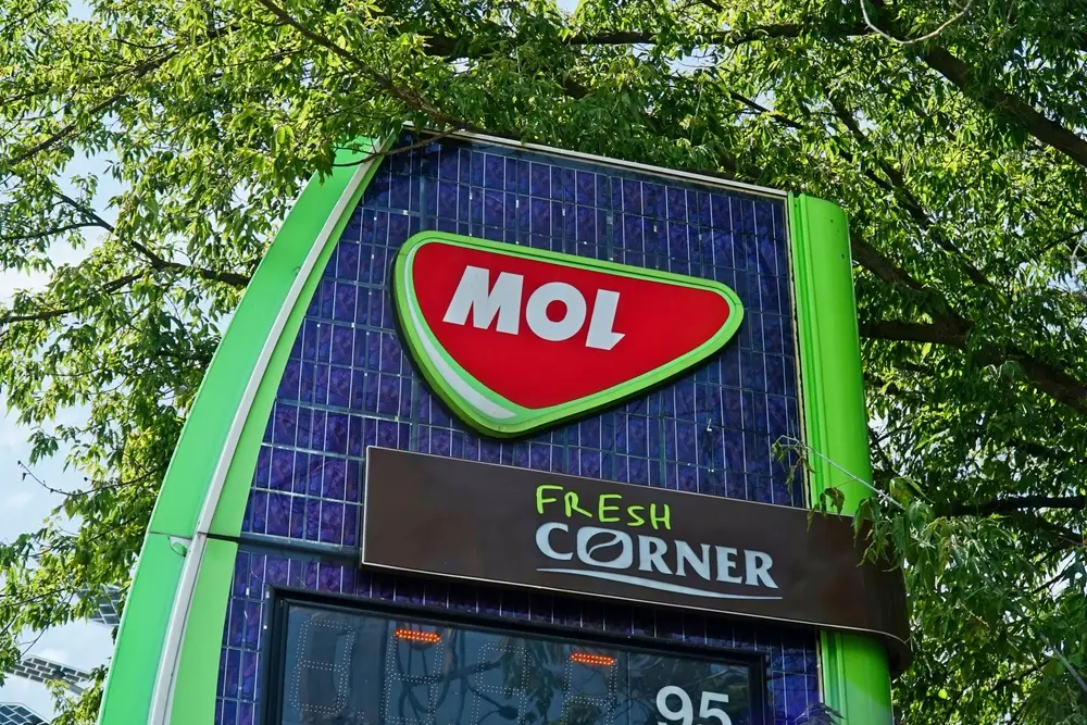Mol and MÁV cooperation – Fresh Corner at railway stations