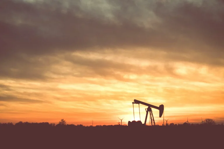 MOL-Gruppe - Erdöllager erschlossen / MOL Group – New oil deposit discovered