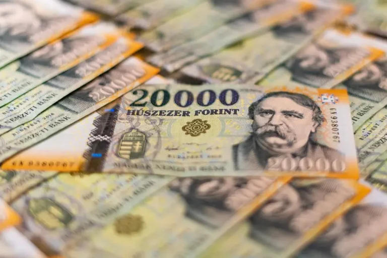Mindestlohn steigt weiter / Minimum wage to rise