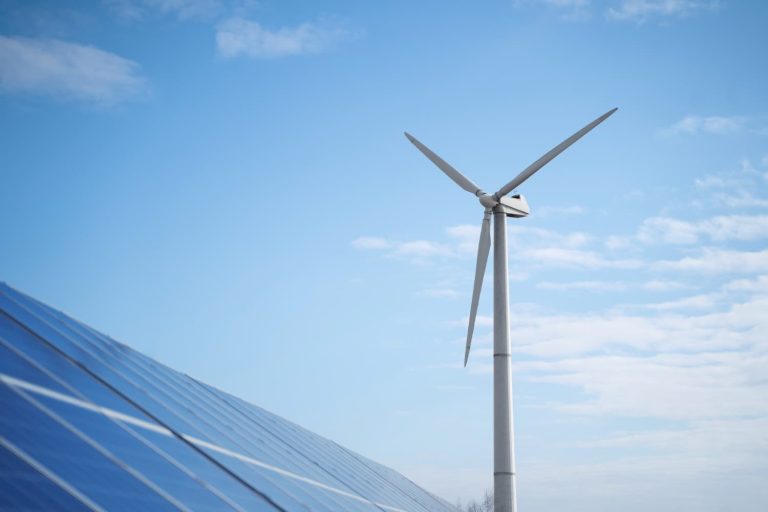 Energiespeicher - Startschuss für Förderungen / Energy storage – Subsidy program