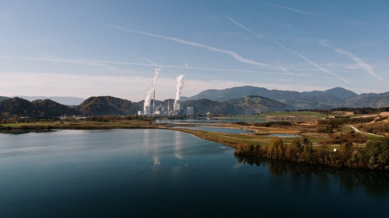 Geothermische Energie - Ausschreibung für Erdwärme / Geothermal energy – Tender for geothermal drilling